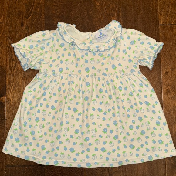 Eyelet & Ivy Rosemary Top in Dandy Apples - 6 - price is firm - Picture 1 of 5
